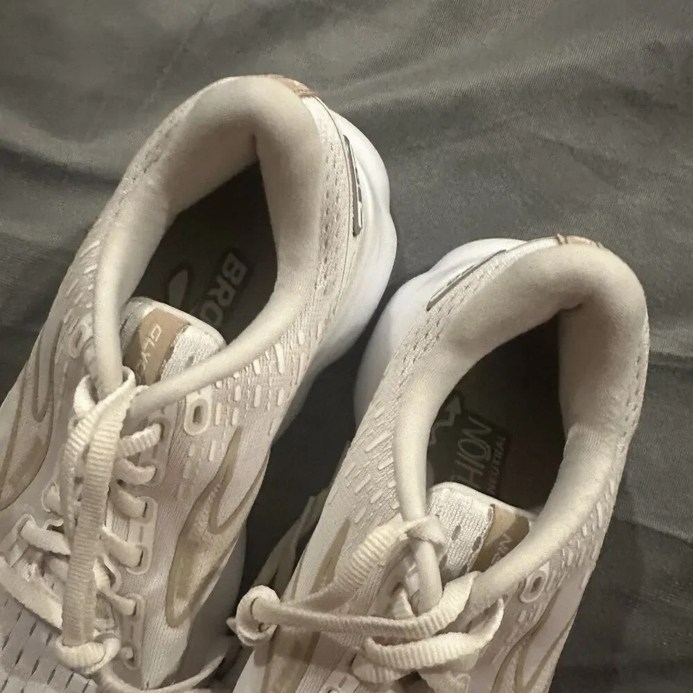Brooks Glycerin 20 White Khaki Sneakers 1203691B122 Athletic Running Shoes 8B